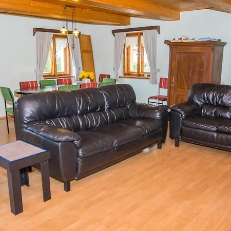 Family House Dolni Lanov